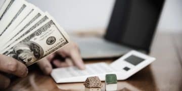 business-man-show-money-bank-note-make-financial-plan-invite-people-sell-buy-house-car-monetary-properties-loan-credit-insurance-concept_1150-13572