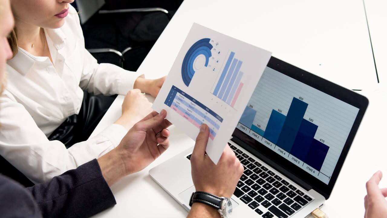 Investing in UAE